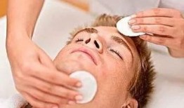 男生護(hù)膚爆料視頻,從油光滿面到清爽肌膚的蛻變之路