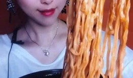 吃火雞面爆料視頻,挑戰(zhàn)極限！揭秘吃火雞面爆火背后的瘋狂視頻
